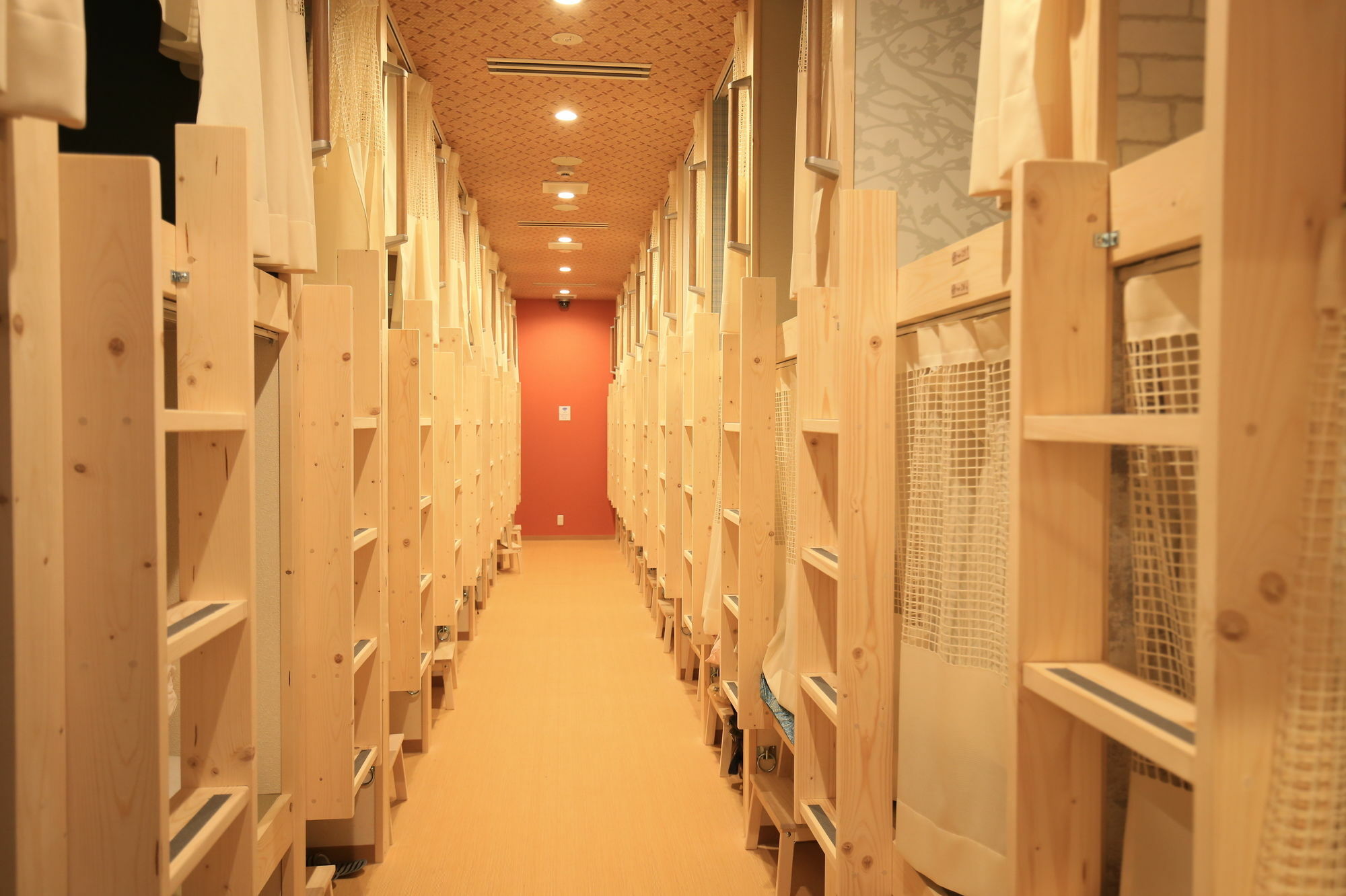 Wasabi Bed And Library * Osaka