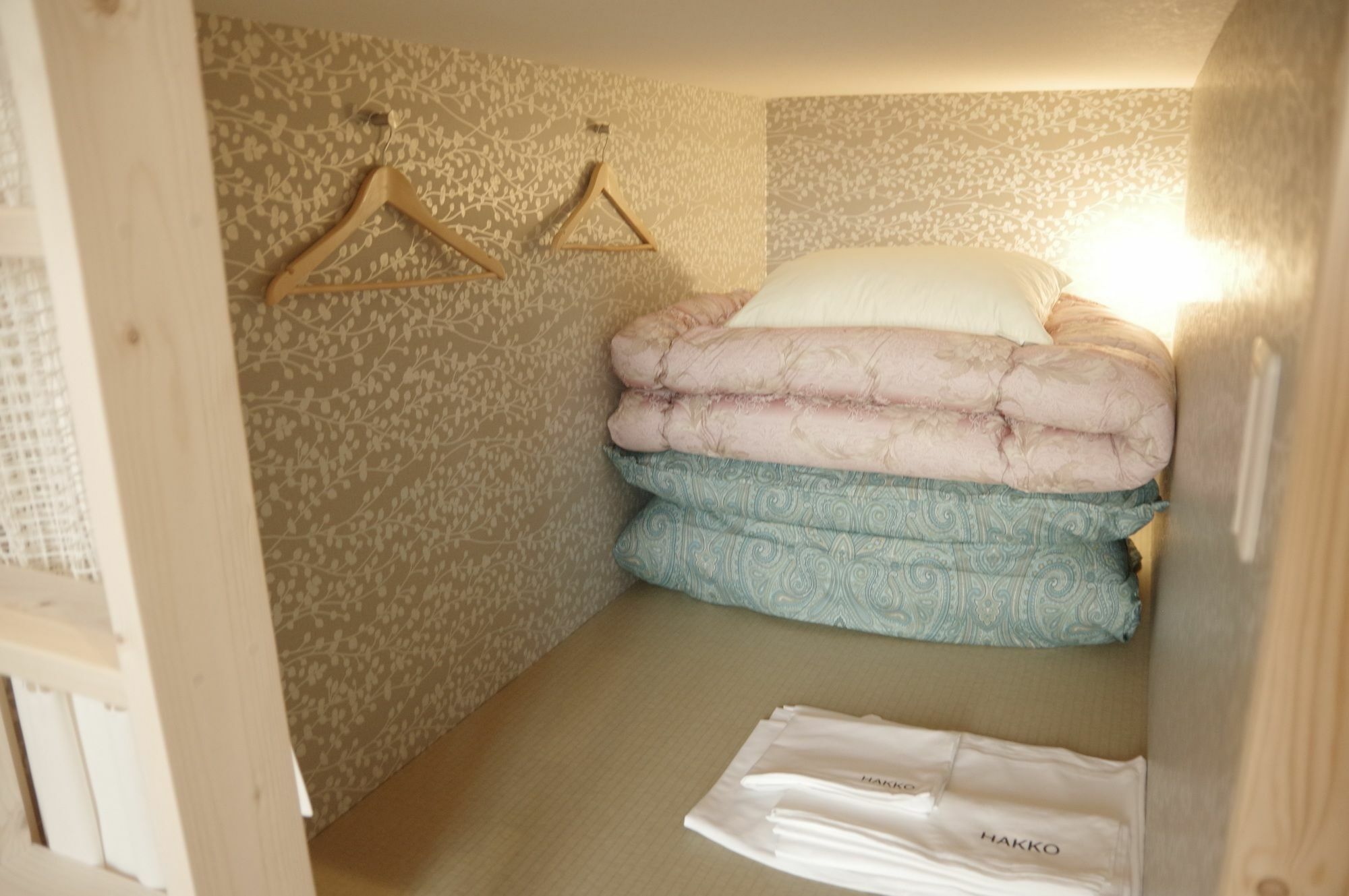 Asrama Wasabi Bed And Library Osaka